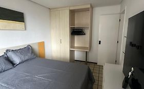 Flat Number One com 02 quartos